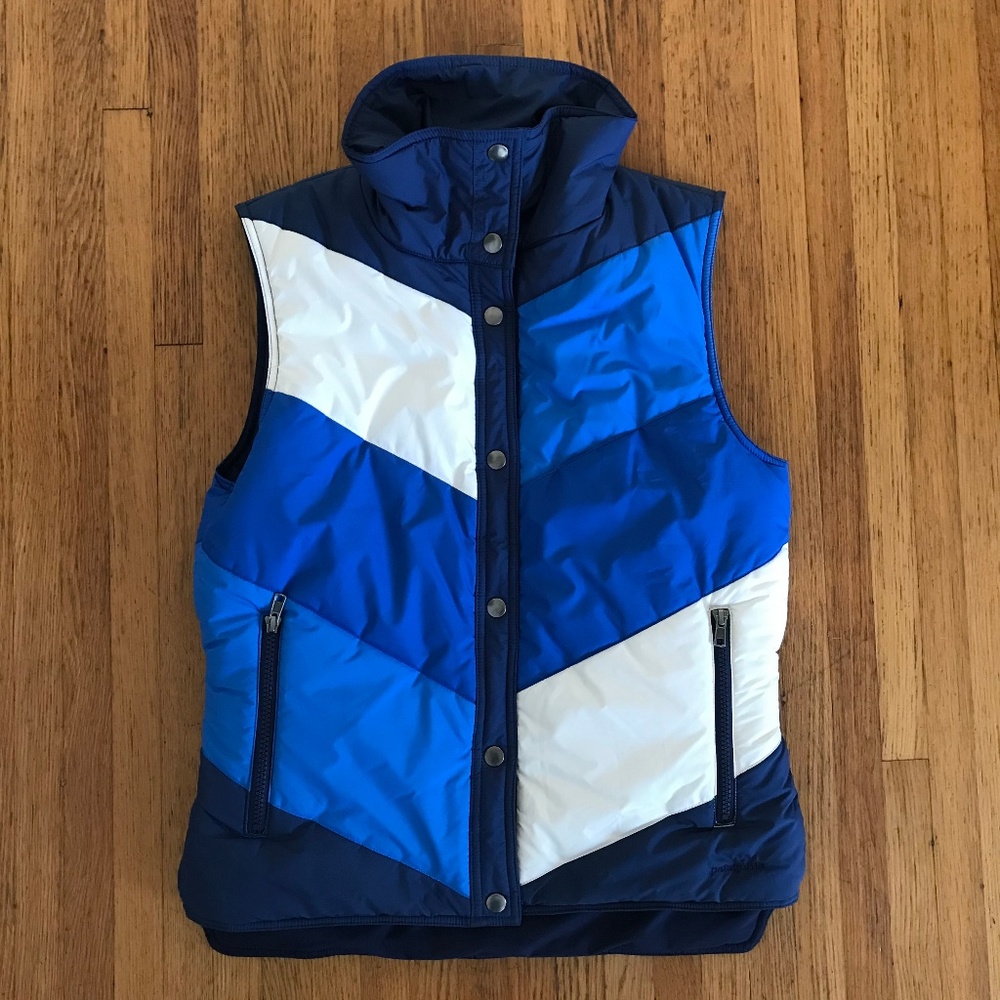 Rare Women's Reversible Patagonia vest